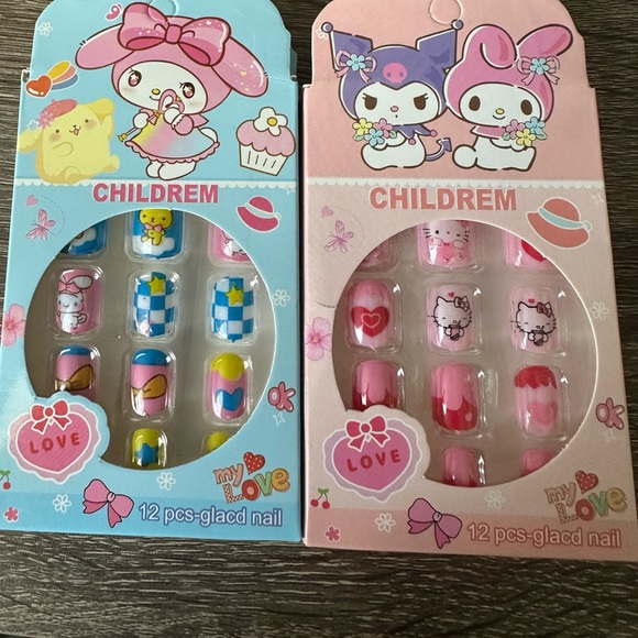 Hello Kitty Nails and vanity sets for girls - Picture 6 of 9